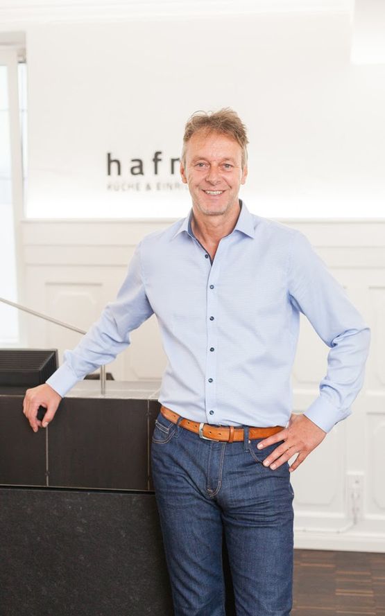 Oli­ver Haf­ner